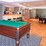Отель Ibis Styles Cognac Шатобернар