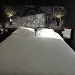 Ibis Styles Cognac Отель
