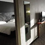 Ibis Styles Cognac Шатобернар