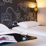 Отель Ibis Styles Cognac Шатобернар