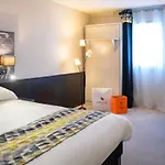 Ibis Styles Cognac 호텔