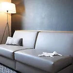 Отель Ibis Styles Cognac 3*