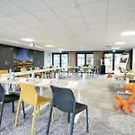 호텔 Ibis Styles Cognac 3*