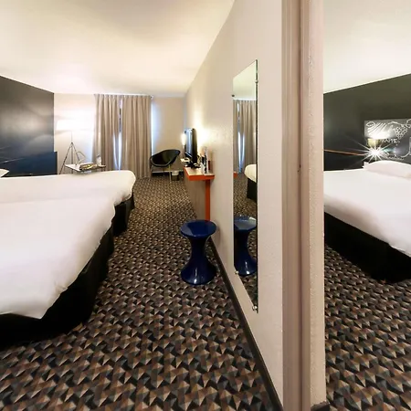 Ibis Styles Cognac Hotel 3*