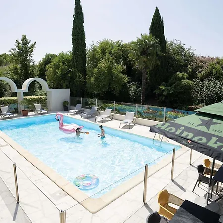 Hotel Ibis Styles Cognac Châteaubernard