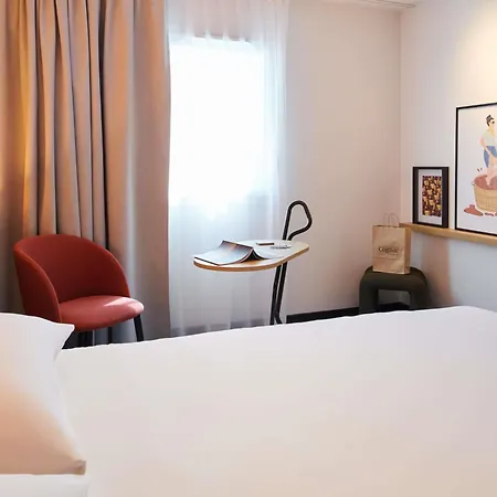 מלון Ibis Styles Cognac 3*