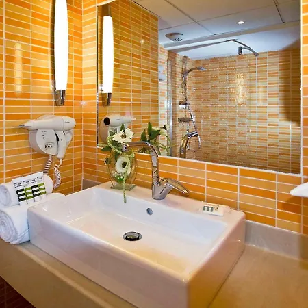 Ibis Styles Cognac Châteaubernard